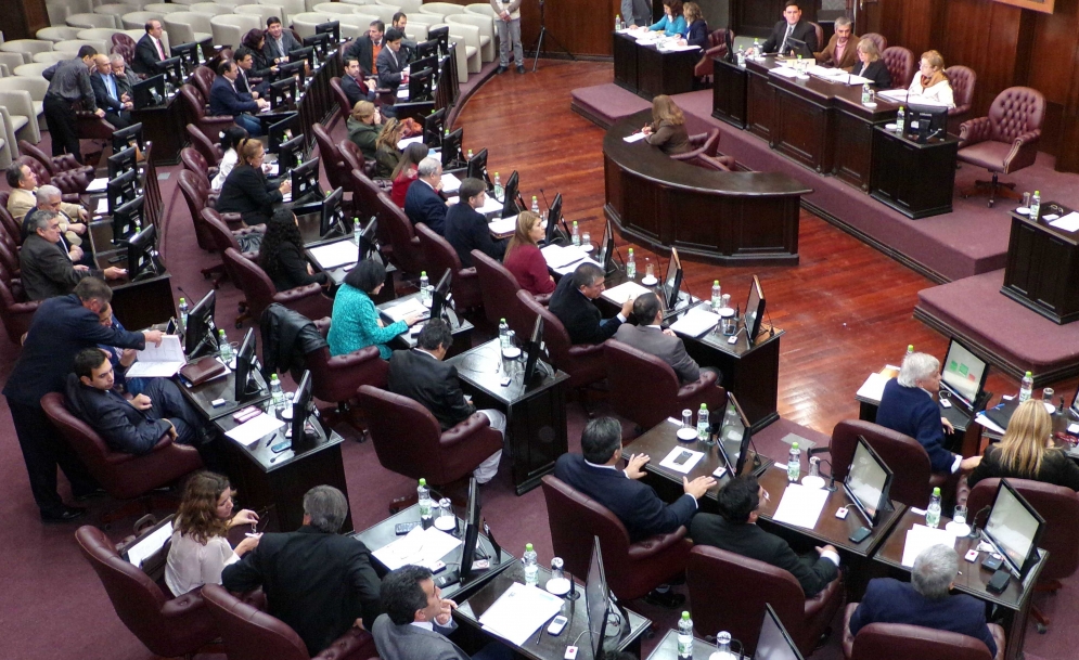 Diputados del Frente Unidad Justicialista solicitan expulsión de legisladores