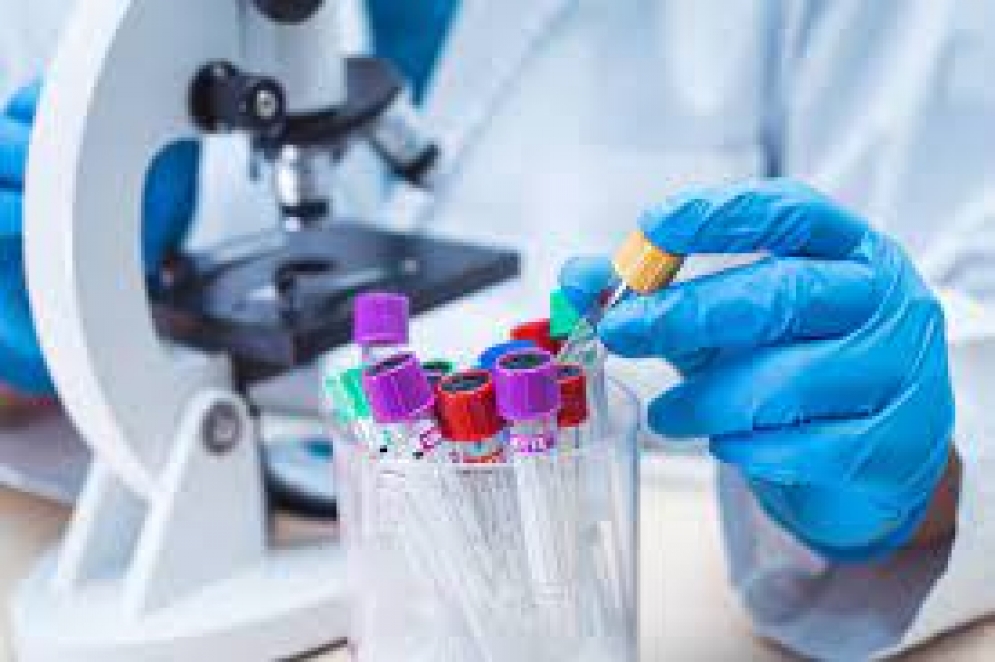 Alerta de Bioquímicos por situación insostenible en laboratorios