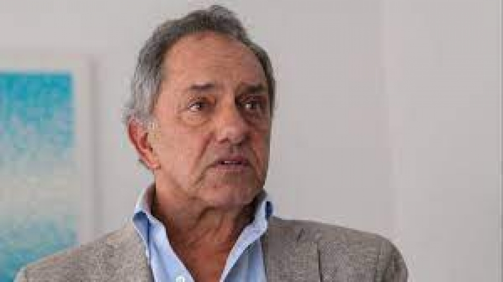 Mondino reiteró que Scioli &quot;puede quedar en comisión&quot; al frente de la embajada argentina en Brasil
