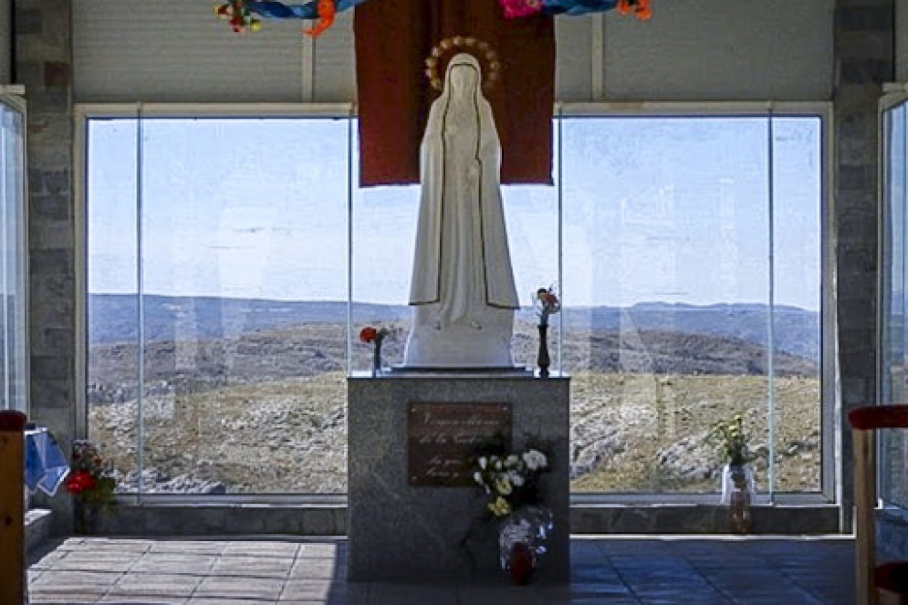 Unas dos mil personas honraron a la Virgen de la Cobrera en sus 30 años