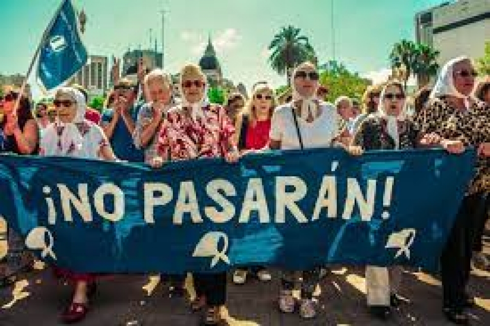Madres de Plaza de Mayo Línea Fundadora realiza hoy la 43° Marcha de la Resistencia