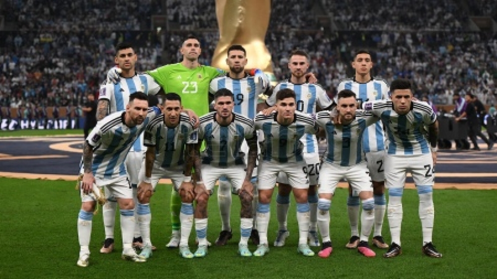 El seleccionado campeón mundial inicia los entrenamientos para jugar ante Paraguay y Perú