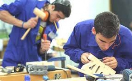 Nuevo programa de inserción laboral beneficiará a 50.000 jóvenes